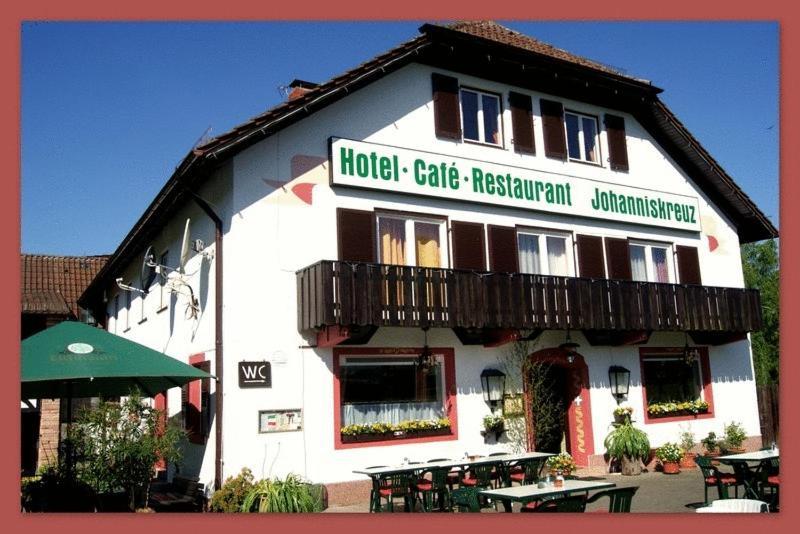 Hotel-Restaurant Johanniskreuz Trippstadt Buitenkant foto