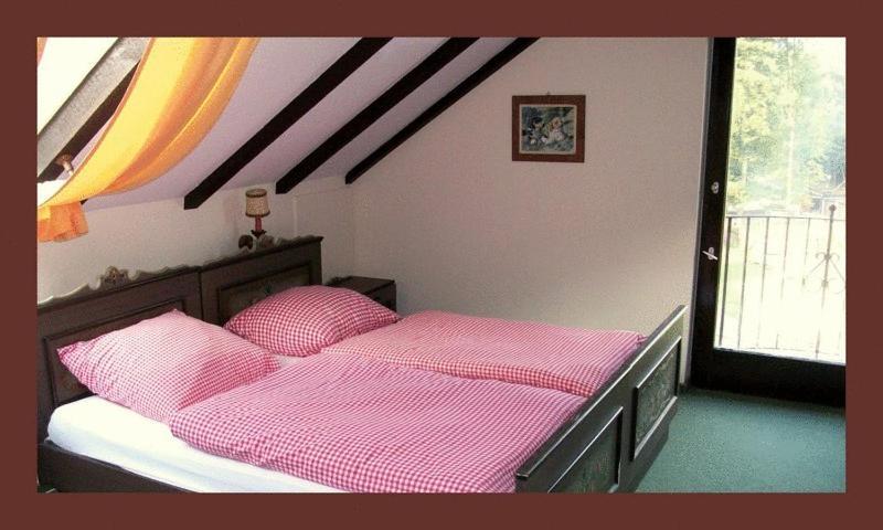 Hotel-Restaurant Johanniskreuz Trippstadt Buitenkant foto