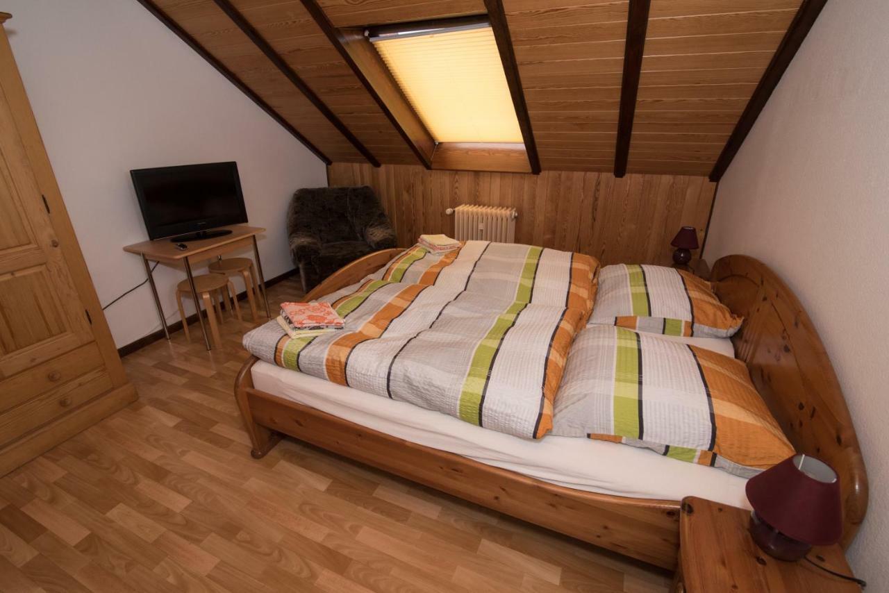 Hotel-Restaurant Johanniskreuz Trippstadt Buitenkant foto