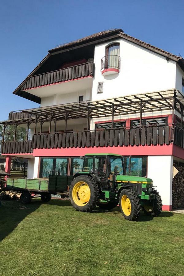 Hotel-Restaurant Johanniskreuz Trippstadt Buitenkant foto