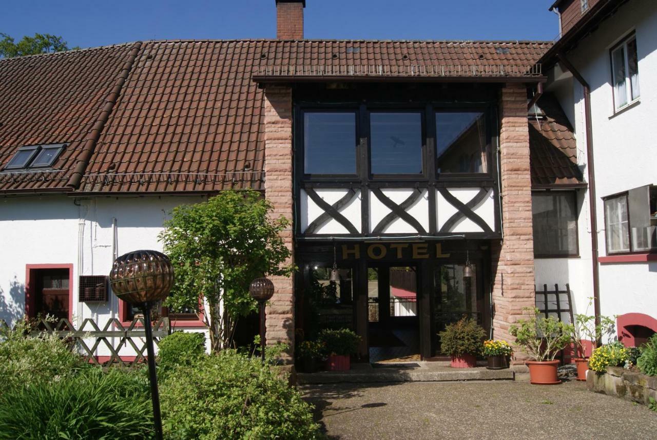 Hotel-Restaurant Johanniskreuz Trippstadt Buitenkant foto