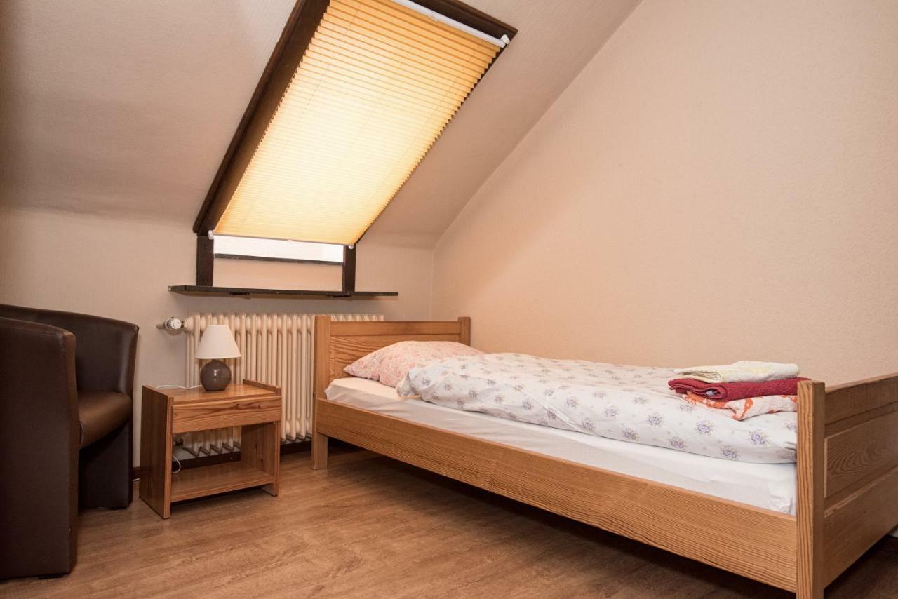 Hotel-Restaurant Johanniskreuz Trippstadt Buitenkant foto