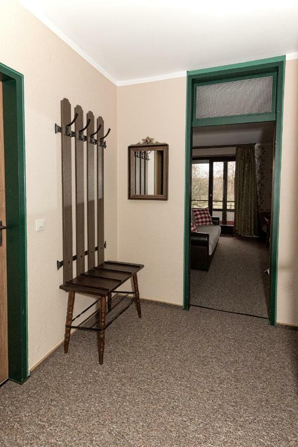 Hotel-Restaurant Johanniskreuz Trippstadt Buitenkant foto